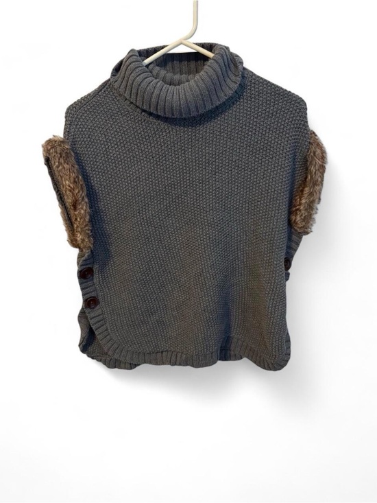 Aspen Sweaters - Sleeveless Gray Cowl Neck Knit Vest with Faux Fur Trim